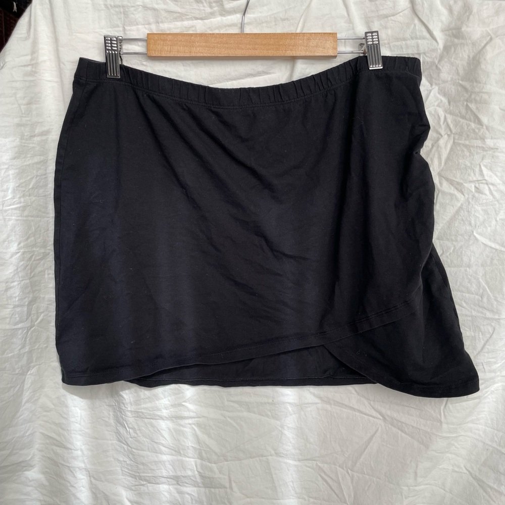 (3 for $25) Stretch black mini Skirt XXL